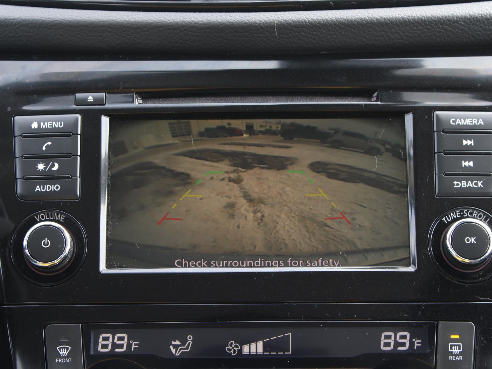 2022 Nissan Rogue Sport SV