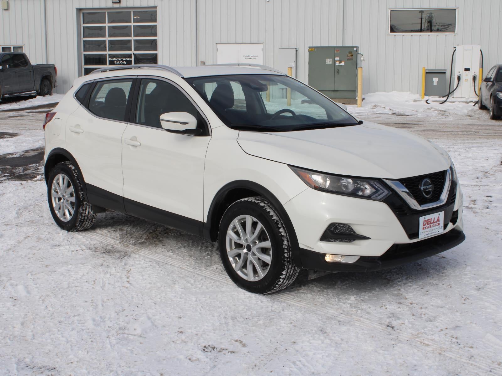 2022 Nissan Rogue Sport SV