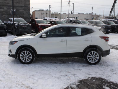 2022 Nissan Rogue Sport SV