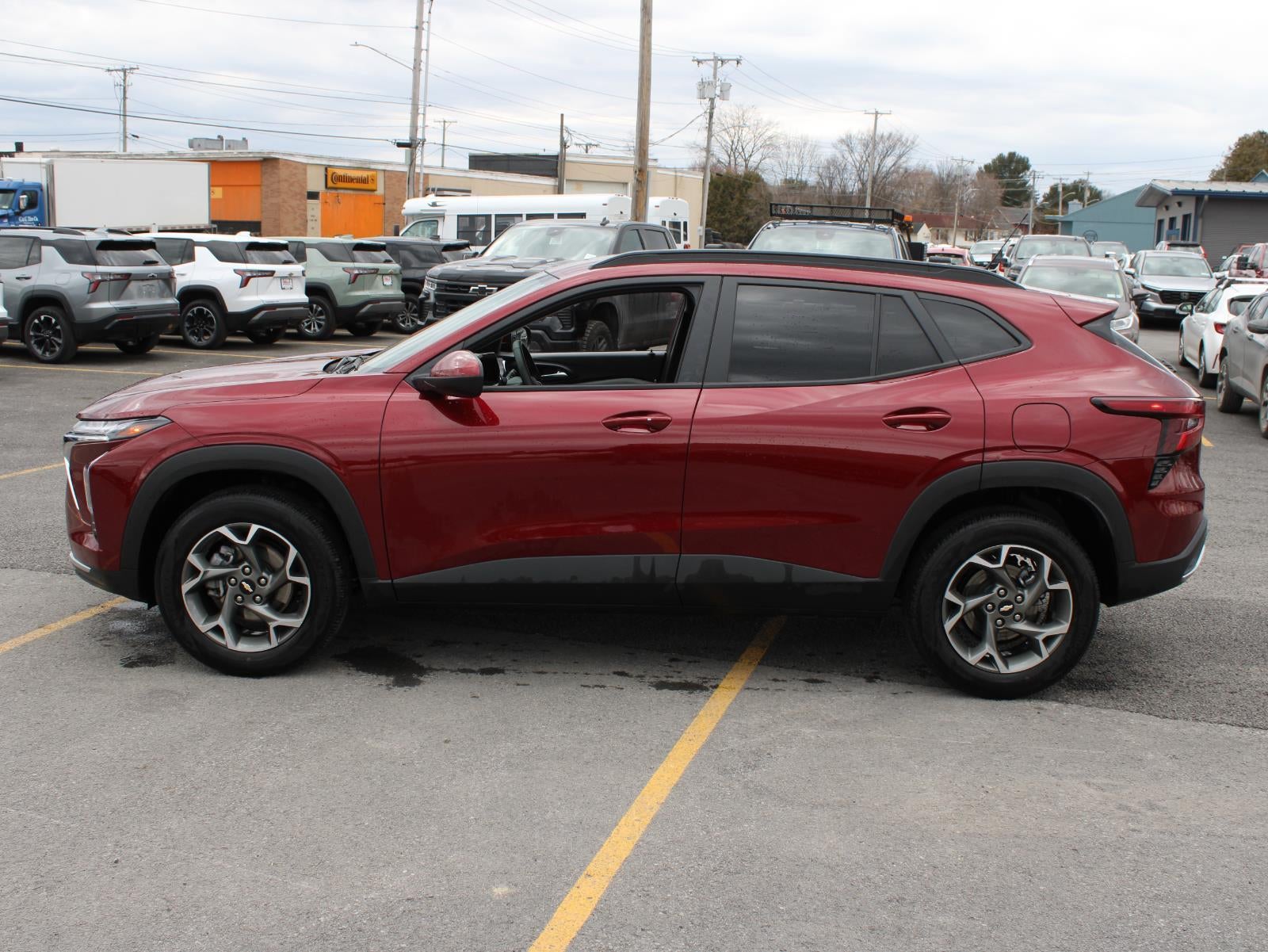 2025 Chevrolet Trax LT